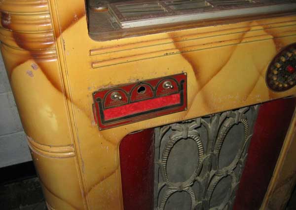 Wurlitzer Model 716 Jukebox
