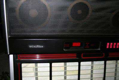 Wurlitzer Model SL-800 Jukebox - Photo