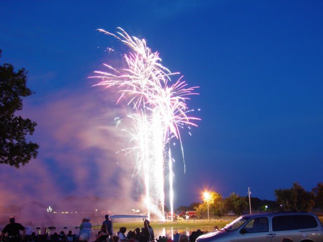 tioga_texas_fireworks_200632.jpg